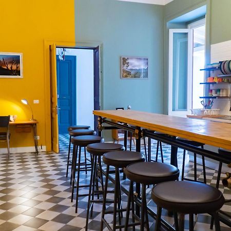 The Yard Hostel คาตาเนีย ภายนอก รูปภาพ