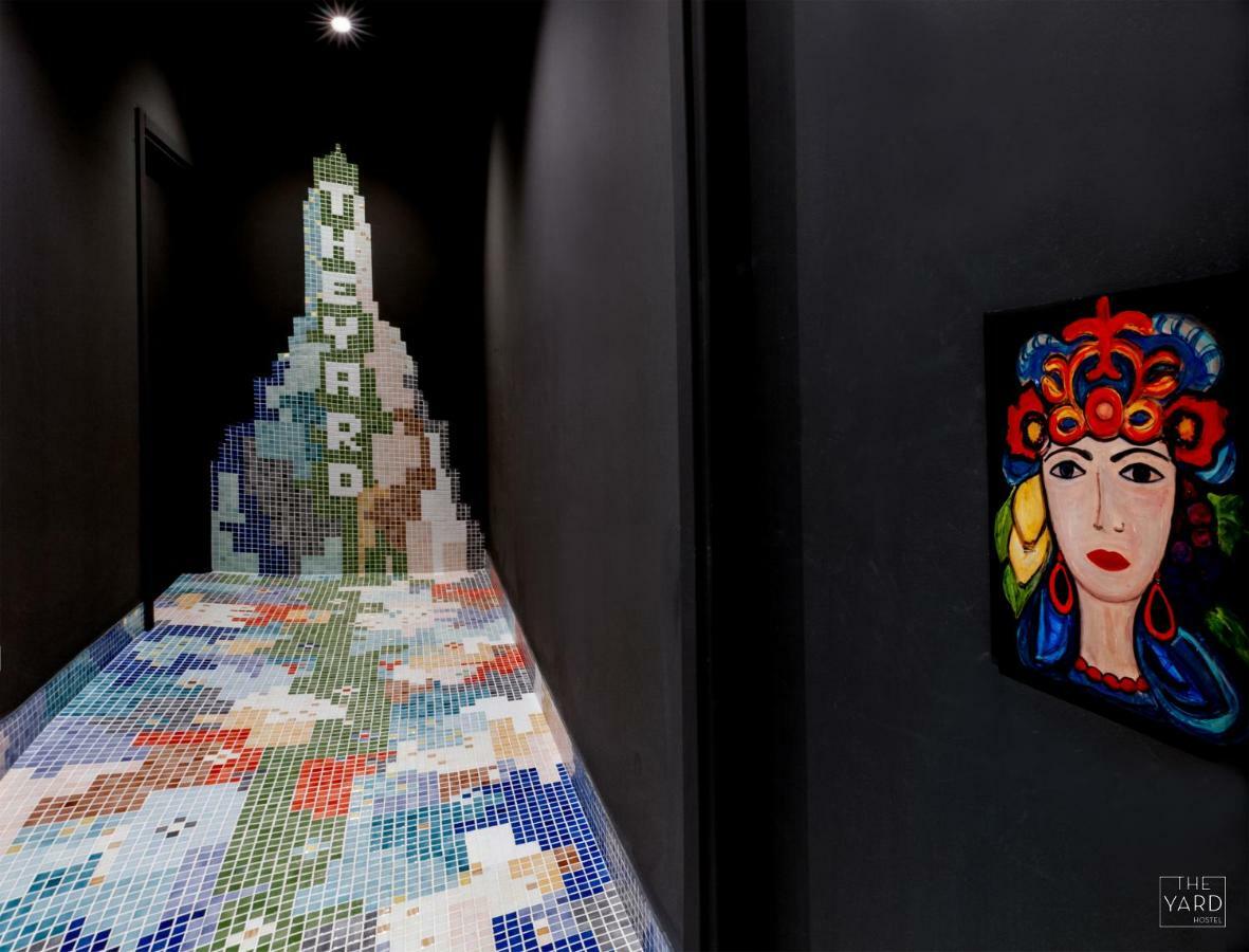 The Yard Hostel คาตาเนีย ภายนอก รูปภาพ