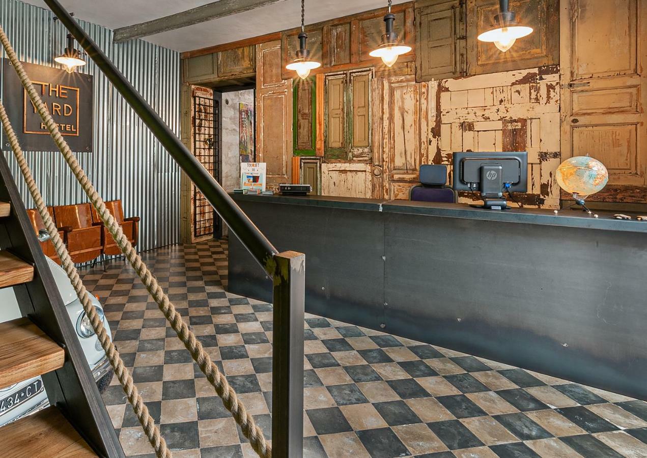 The Yard Hostel คาตาเนีย ภายนอก รูปภาพ